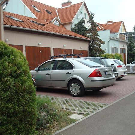 Vincze Vendeghaz Lägenhet Eger Exteriör bild