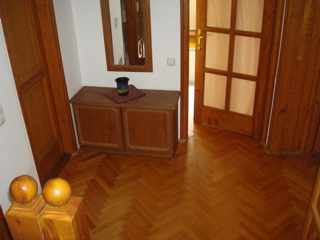 Vincze Vendeghaz Lägenhet Eger Rum bild